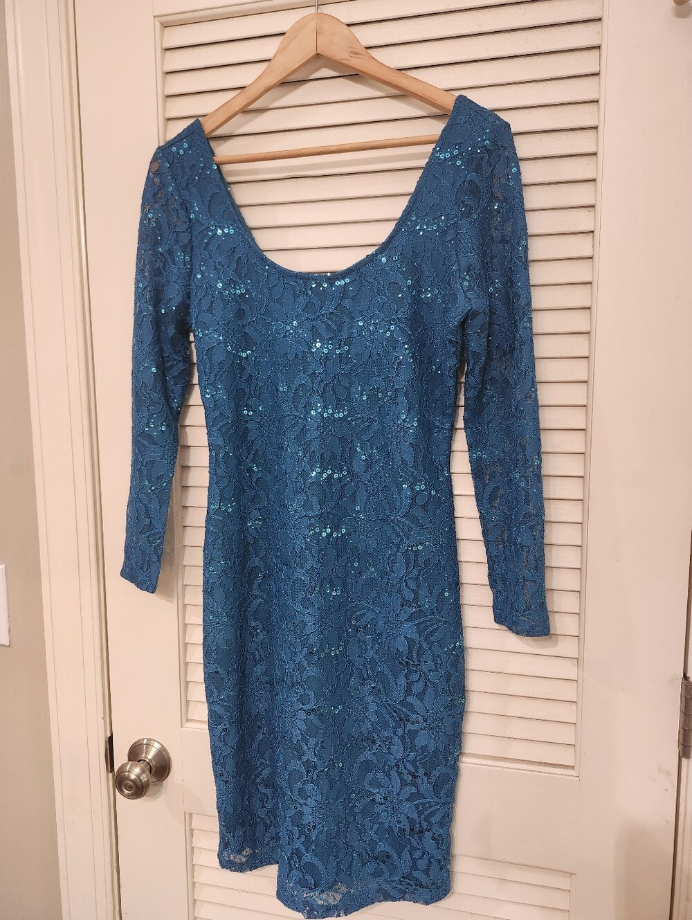 VENUS Teal Longsleeve Lace Scoopneck Dress
